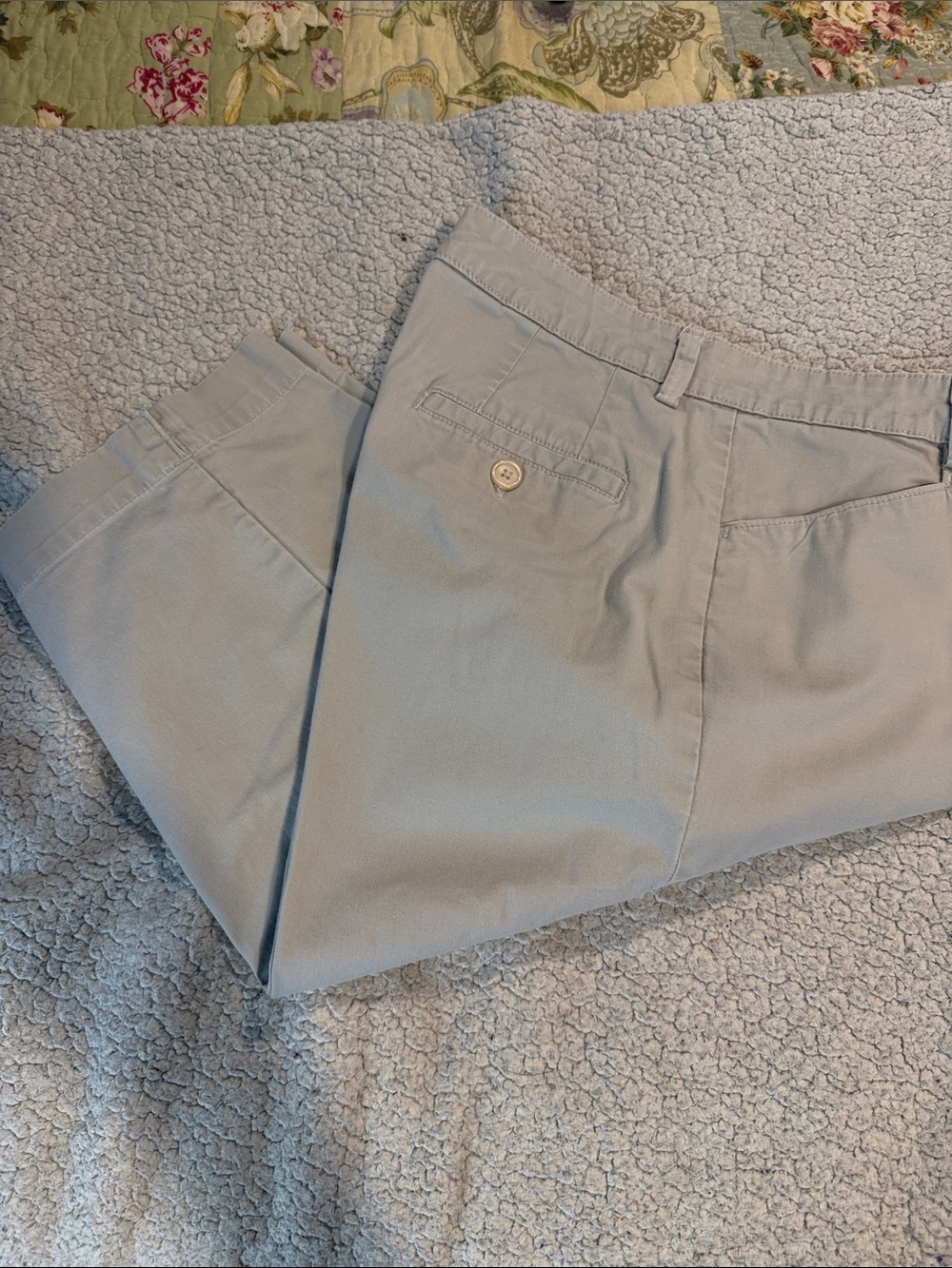 Lee Women's Cream Capris